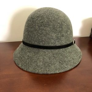 H&M Women’s Hat, size M/56